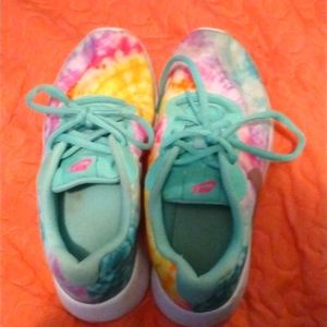 Size 4y nike